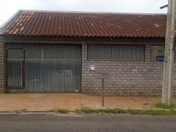 Alugar Casa / Padrão em Bauru. apenas R$ 288.000,00