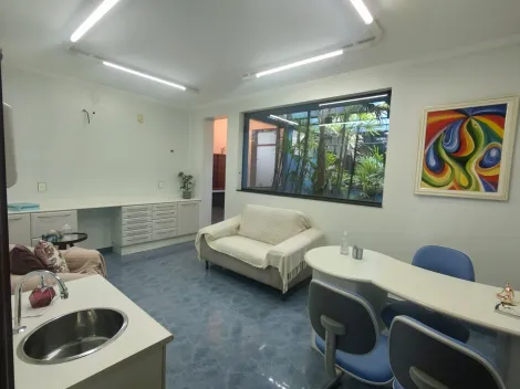 Clinica com três salas prontas para uso com excelente localização