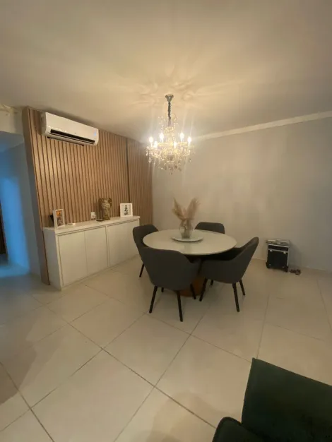 Lindo Apartamento 3 quartos, sendo 1 suíte, 3 banheiros, escritório e lavabo.