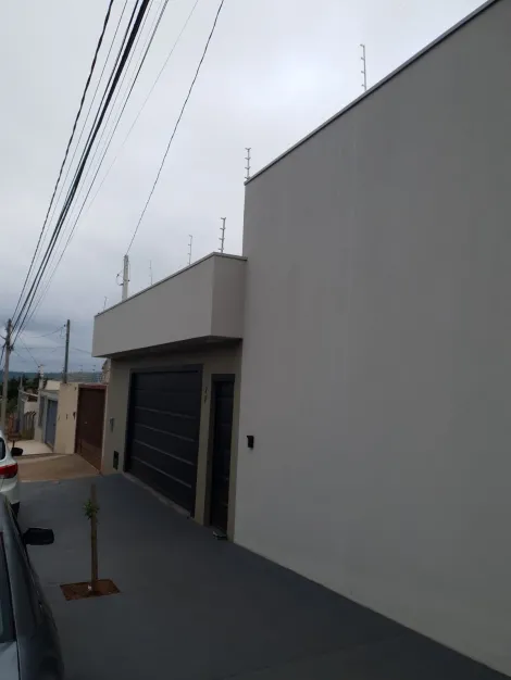 Casa próxima a Av. Nossa Senhora de Fátima