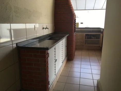 Casa Terrea, 3 quartos, 1 suíte master, Area de Lazer, e 4 vagas de garagem