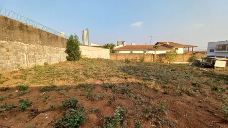 Terreno plano no Jardim Aeroporto em Bauru SP com 242m²